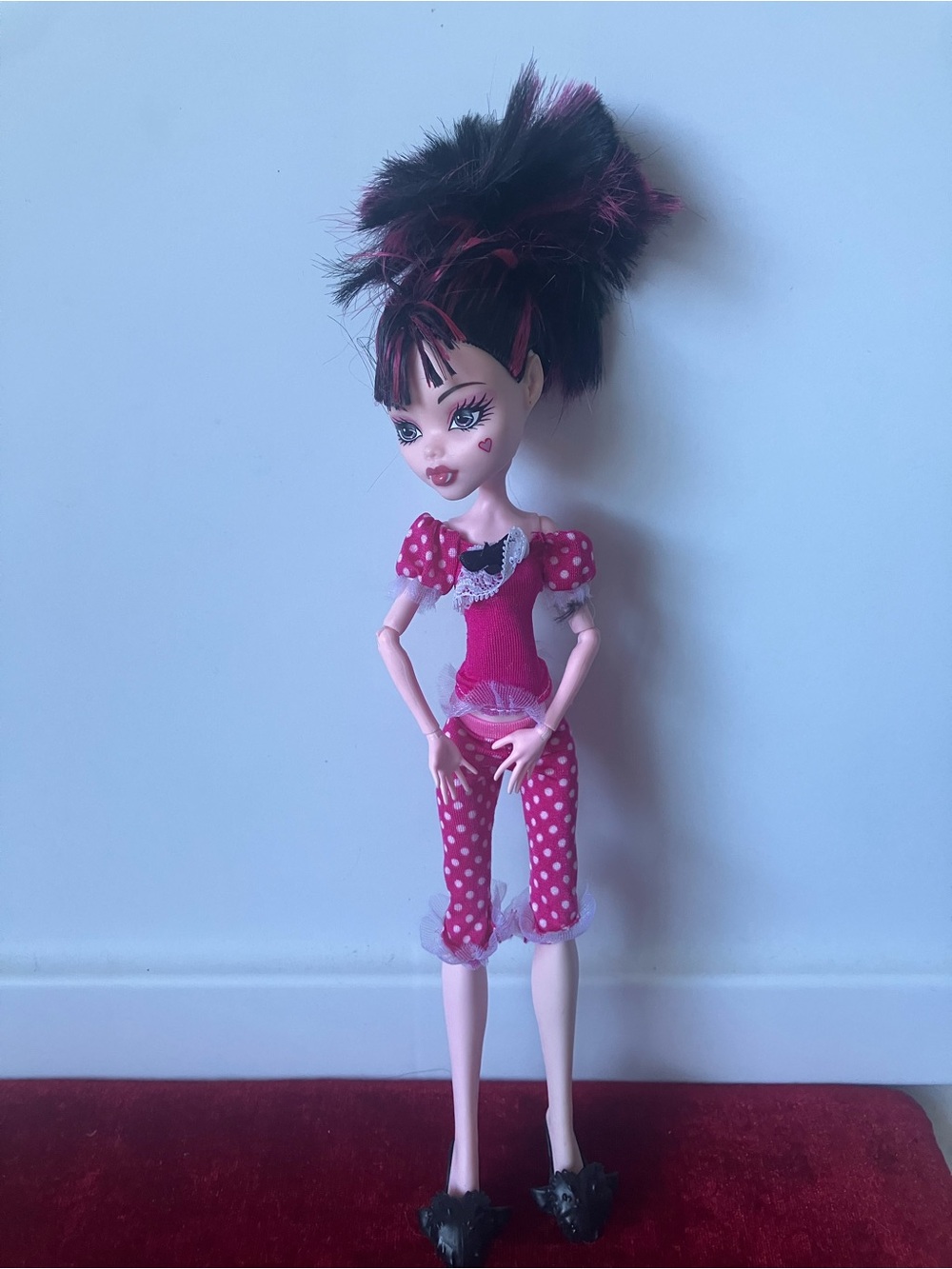 Monster High Draculaura Doll Dead Tired Series Original. Condition, as shown